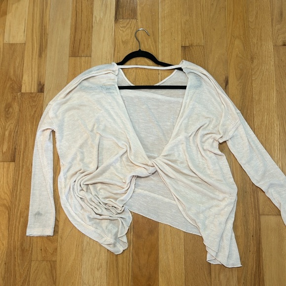Free People We The Free Knot Back Cream Top Size M - Picture 6 of 7
